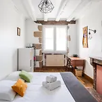 Le Cours Saint Pierre - Entre Chateau Et Cathedrale Apartament *