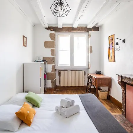 Le Cours Saint Pierre - Entre Chateau Et Cathedrale Apartament *