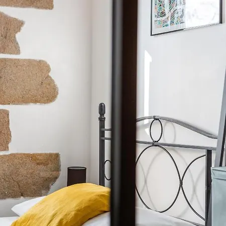 Le Cours Saint Pierre - Entre Chateau Et Cathedrale * Nantes